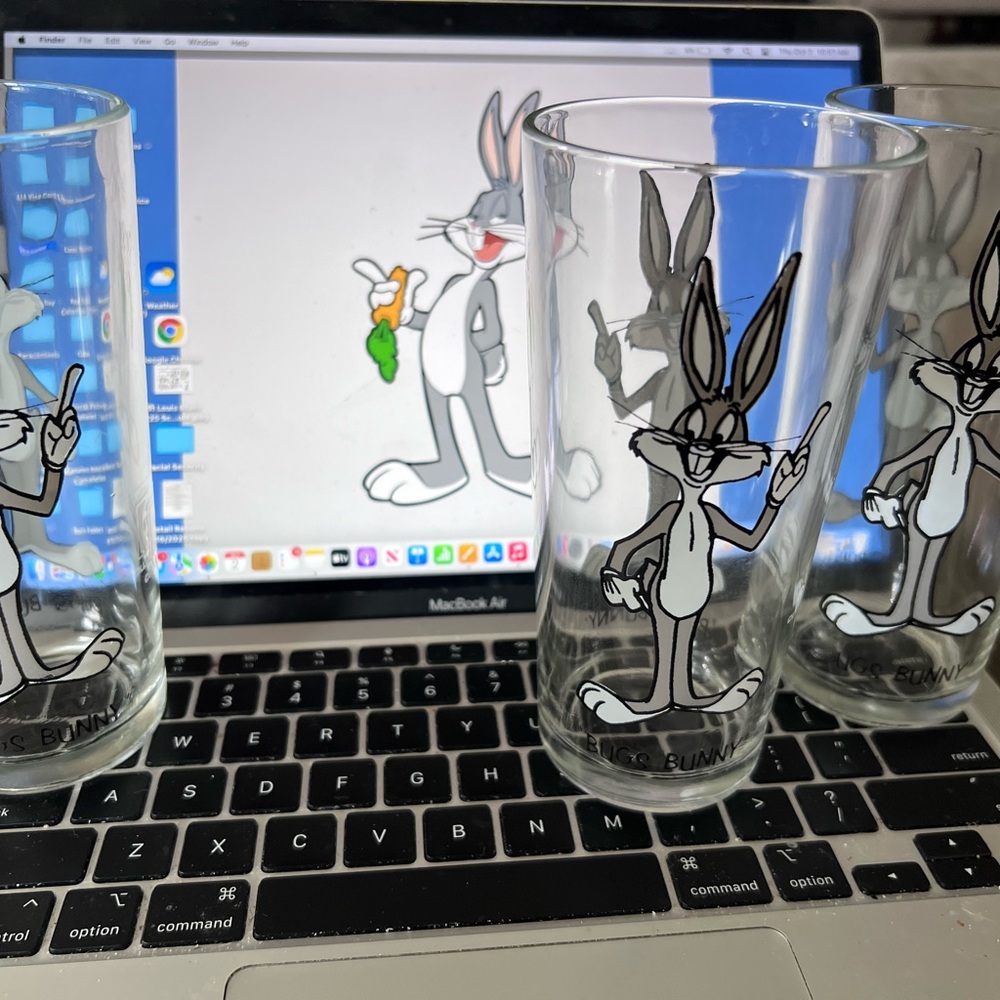 Bugs Bunny Glass Set